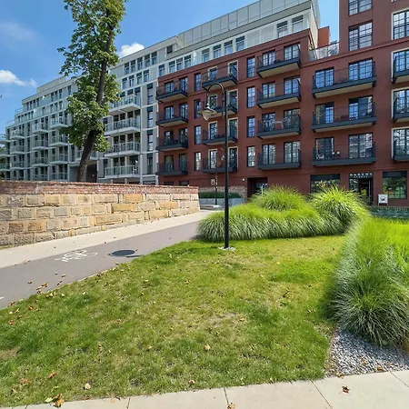 Apartment Dark In Center With Desk And Balcony By Renters *