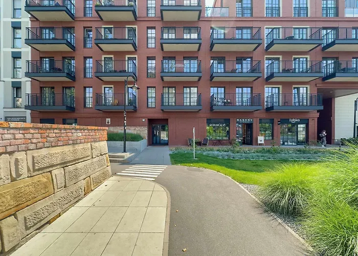 Dark In Center With Desk And Balcony By Renters